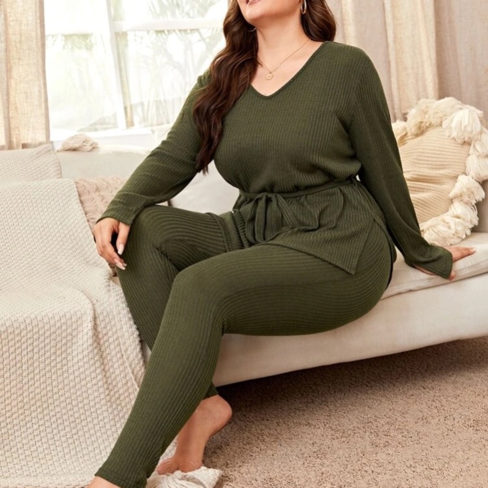 Brand new plus solid V neck ribbed belted pj set